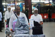 সাড়ে ৬ ঘণ্টা পর ঢাকায় পৌঁছল বিমানের ফিরতি হজ ফ্লাইট