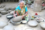 হারানোর পথে গ্রাম-বাংলার ঐতিহ্যবাহী মৃৎশিল্প