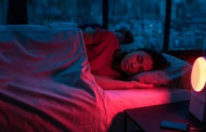 লাল আলো ঘুমের জন্য ভালো, কিন্তু সাবধান!