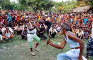 হারিয়ে যাচ্ছে ঐতিহ্যবাহী লাঠি খেলা