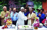 আনন্দ আয়োজনে শাইখ সিরাজের জন্মদিন পালন